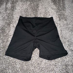 Black Yogalicious Lux Biker Shorts - Size Small